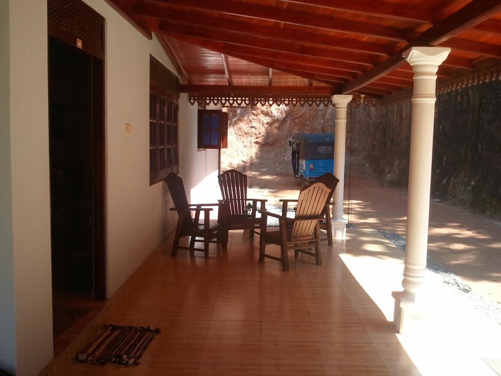 מיריסה Damith Tourist Inn מראה חיצוני תמונה