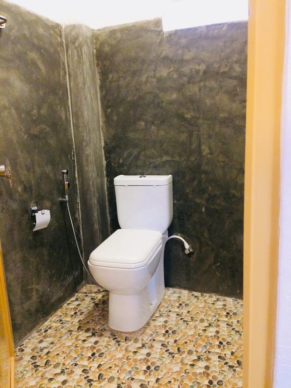 מיריסה Damith Tourist Inn מראה חיצוני תמונה