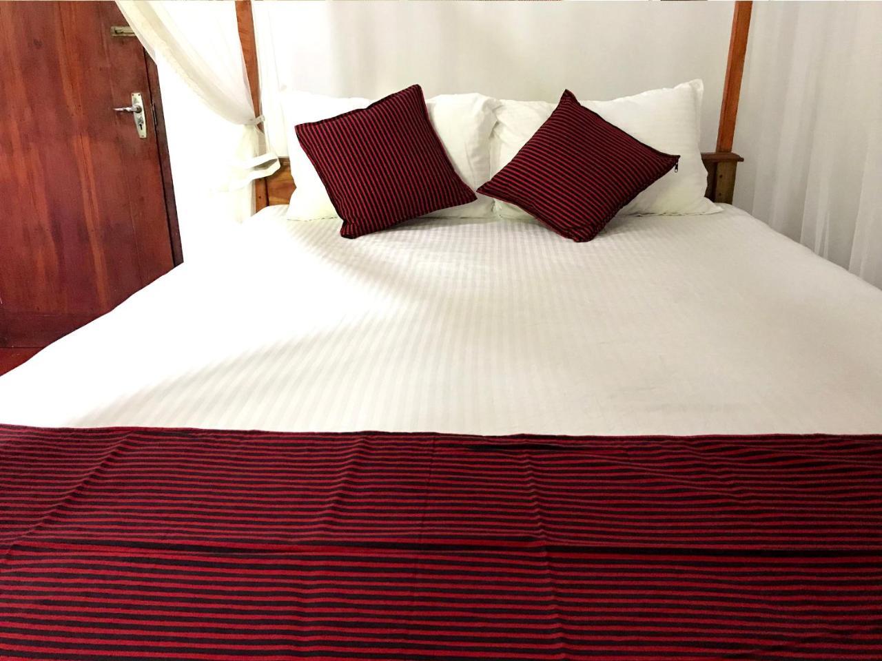 מיריסה Damith Tourist Inn מראה חיצוני תמונה