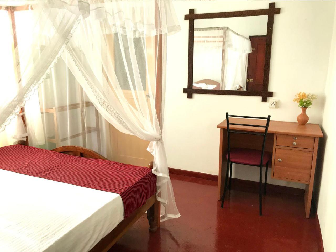 מיריסה Damith Tourist Inn מראה חיצוני תמונה