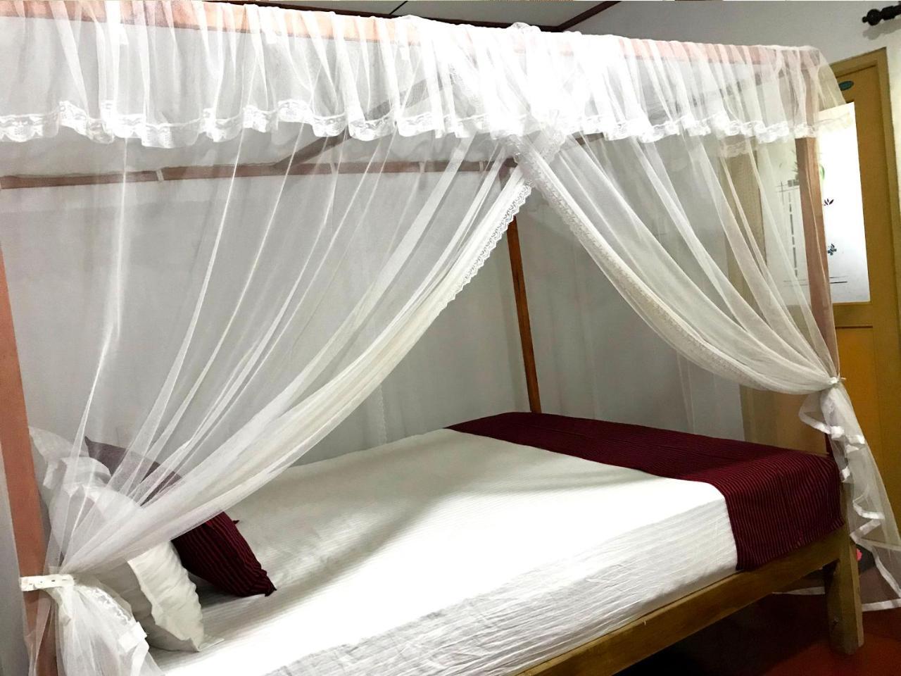 מיריסה Damith Tourist Inn מראה חיצוני תמונה